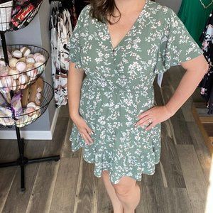 Floral print short sleeve dress NWT Size XL